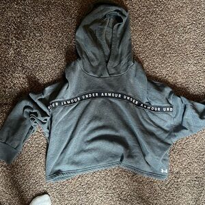 Under Armour Cropped Hoodie
